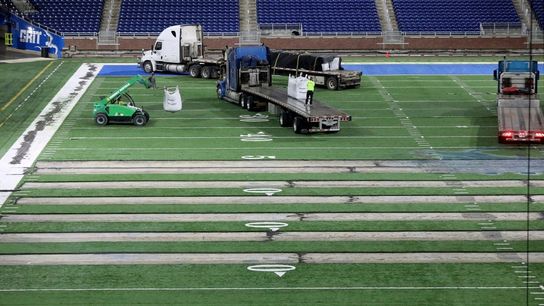 Reports: NFL wants to team with FIFA to tackle turf issues (NFL)