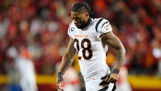 Arrest warrant issued for Bengals' Joe Mixon on menacing charge (NFL)
