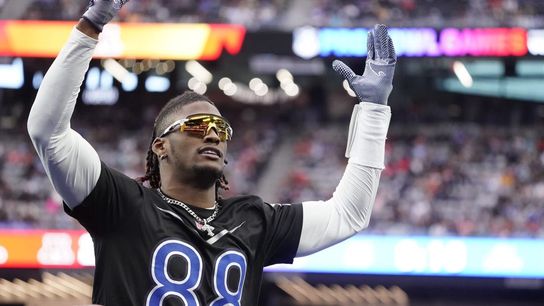 Cowboys pick up fifth-year option on WR CeeDee Lamb (NFL)