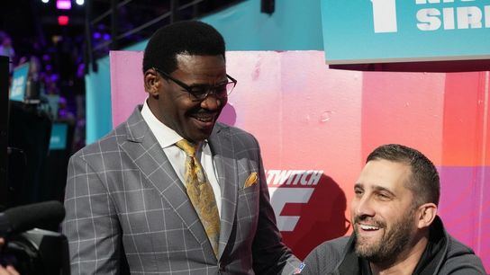 Report: Judge orders hotel to turn over records in Michael Irvin lawsuit (NFL)