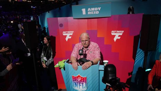 Retirement on hold, Chiefs' Andy Reid makes run at best ever (NFL)