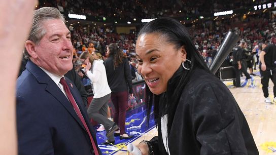 South Carolina athletic director Ray Tanner stepping down (College Football)