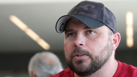 Cowboys hire Cards OL coach Klayton Adams as OC (NFL)