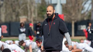 Report: UMass hiring Joe Harasymiak as head coach (College Football)
