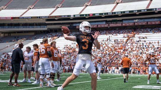 Texas coach: Quinn Ewers is starting quarterback (College Football)