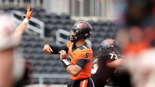 Reports: DJ Uiagalelei wins Oregon State's starting QB job (College Football)