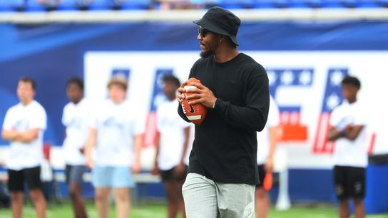 Rehabbing RB1 Tony Pollard on field for Cowboys OTAs (NFL)