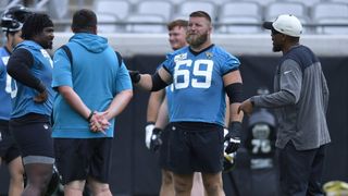 Jaguars OL Tyler Shatley returns after heart scare (NFL)