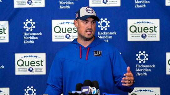 Giants OC Mike Kafka sidesteps Northwestern questions (College Football)