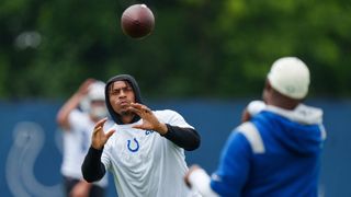 Colts RB Jonathan Taylor reports to camp, contract battle looming (NFL)