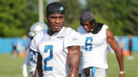 Lions CB C.J. Gardner-Johnson (knee) carted off field (NFL)