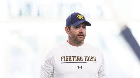 Report: Troy picks Notre Dame OC Gerad Parker as coach (College Football)