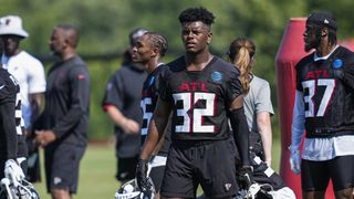 Falcons release S Jaylinn Hawkins (NFL)