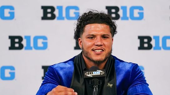 Michigan RB Blake Corum (knee) insists he's ready to go (College Football)