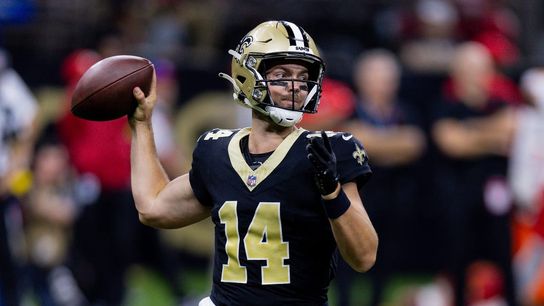 NFL roundup: Saints sneak past Chiefs in final minute (NFL)