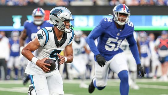 Daniel Jones' brief outing helps Giants top Panthers (NFL)