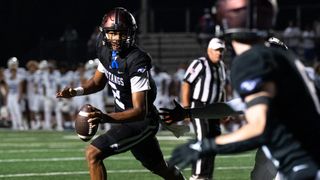 Dual-threat QB Deuce Knight commits to Notre Dame (College Football)