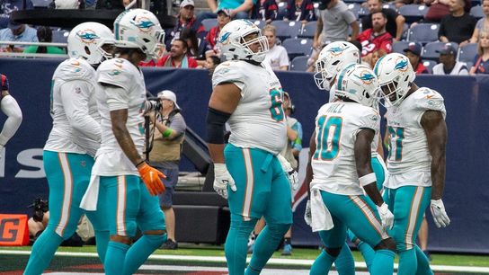 Dolphins rout Texans behind Skylar Thompson’s 3 TDs (NFL)