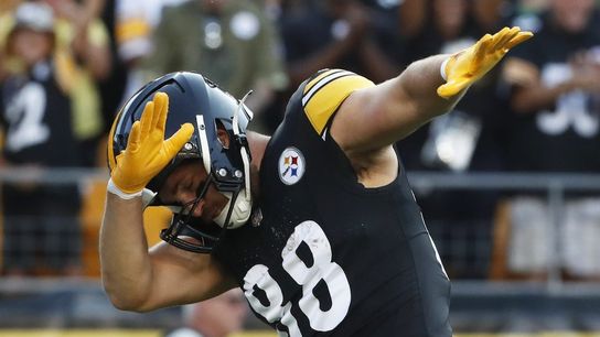 Report: Steelers TE Pat Freiermuth aggravates hamstring injury (NFL)