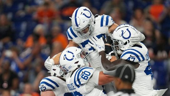 NFL roundup: Colts use big 4th quarter to storm past Bears (NFL)