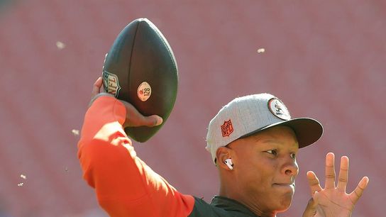 Reports: 49ers sign QB Joshua Dobbs to 1-year deal (NFL)
