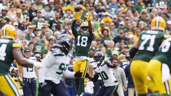 Packers score late, hang on to defeat Seahawks (NFL)