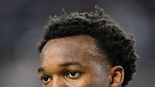 Report: Eagles LB Nakobe Dean (Lisfranc) to go on IR (NFL)