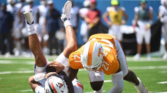 No. 12 Tennessee crushes Virginia in opener, 49-13 (College Football)
