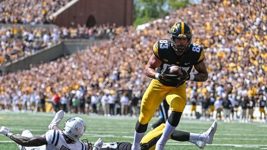 QB Cade McNamara's debut a winner for No. 25 Iowa over Utah State (College Football)