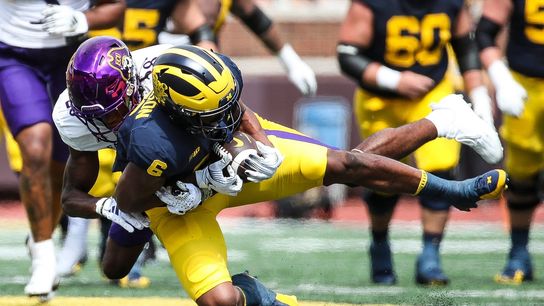 Report: Top CB Shavon Revel Jr. tears ACL, out for season (College Football)