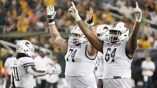 Texas State stuns heavy favorite Baylor, 42-31 (College Football)