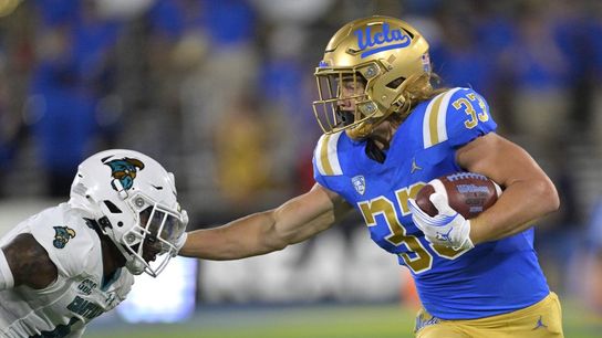 UCLA pulls away late to beat Coastal Carolina (College Football)