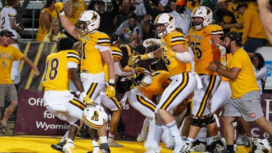 Wyoming rallies, stuns Texas Tech in double OT (College Football)