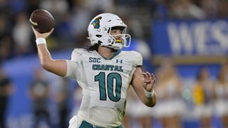 Coastal Carolina QB Grayson McCall released from hospital after hit (College Football)