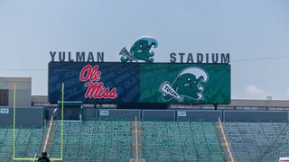 No. 20 Ole Miss pulls away from No. 24 Tulane, 37-20 (College Football)
