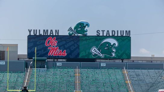 No. 20 Ole Miss pulls away from No. 24 Tulane, 37-20 (College Football)