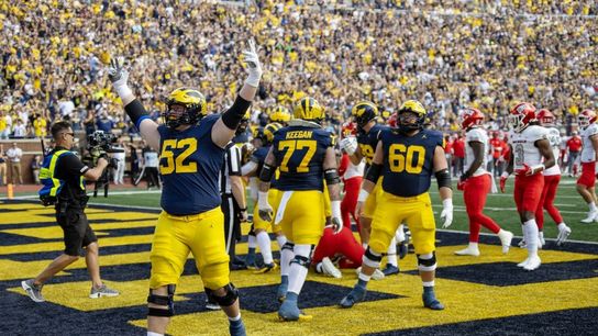 No. 2 Michigan grabs big lead, cruises past UNLV (College Football)
