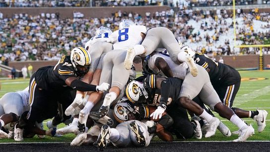 Missouri hangs on to defeat Middle Tennessee (College Football)
