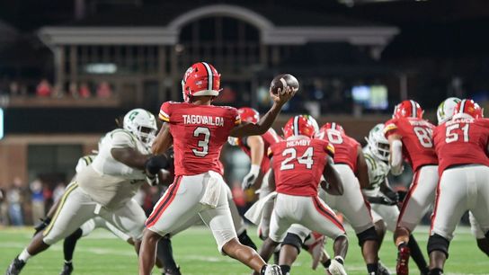 Maryland catches fire after slow start, tackles Charlotte (College Football)