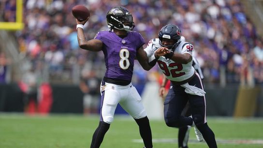 Lamar Jackson, Ravens run past Texans (NFL)