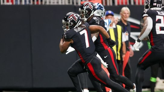 Run game, Jessie Bates III power Falcons past Panthers (NFL)