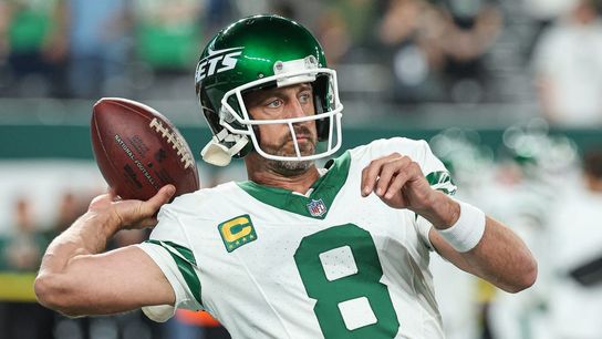 Jets QB Aaron Rodgers injured on first drive of season (NFL)