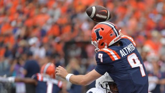 Illinois QB to 'swallow the frog,' face FAU (College Football)