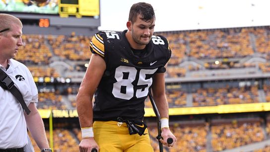 Iowa TE Luke Lachey (ankle) undergoes surgery (College Football)