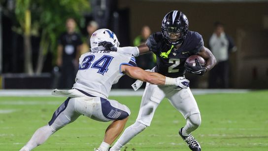 UCF stomps on Villanova, improves to 3-0 (College Football)