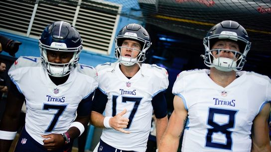 Report: Ryan Tannehill in for injured Titans QB Will Levis (NFL)