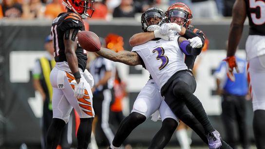 Ravens WR Odell Beckham Jr. injures ankle vs. Bengals, ruled out (NFL)