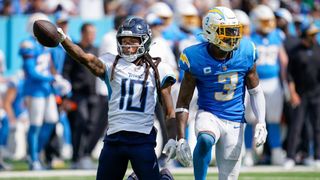 Titans WR DeAndre Hopkins (ankle) active vs. Browns (NFL)