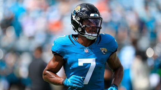 Jaguars WR Zay Jones arrested on domestic violence charge (NFL)