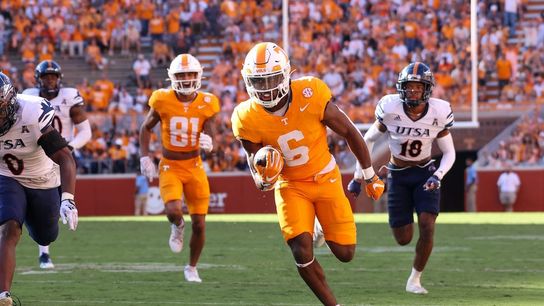 No. 23 Tennessee dominates against UTSA (College Football)